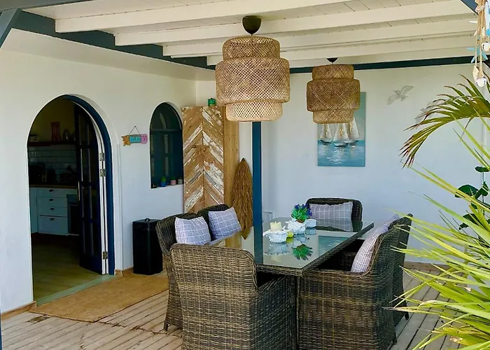 Dalia House, Frontbeach, Piscina, Holiday home *