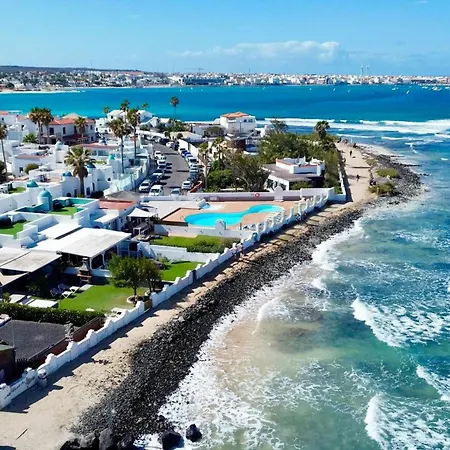 Hébergement de vacances Dalia House, Frontbeach, Piscina,