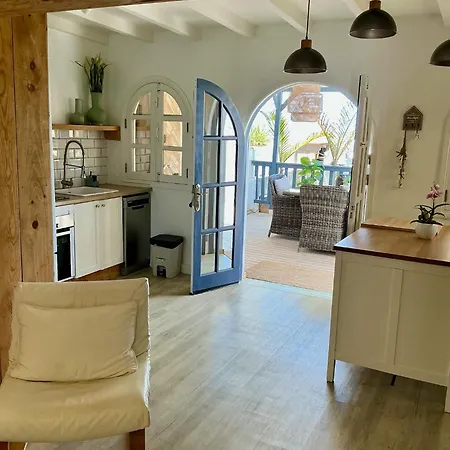 Dalia House, Frontbeach, Piscina, *