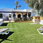 Dalia House, Frontbeach, Piscina, Hébergement de vacances *