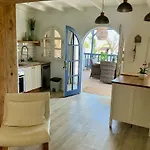 Dalia House, Frontbeach, Piscina, *