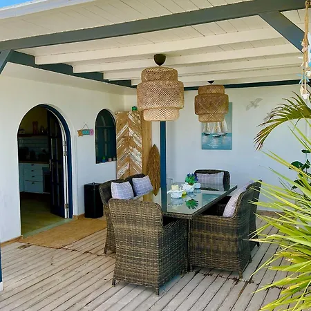 Dalia House, Frontbeach, Piscina, Feriehus *