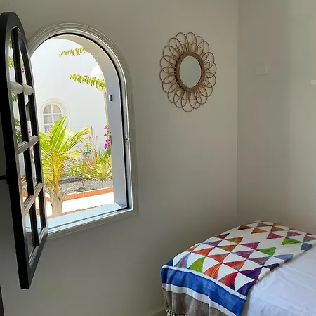 Prázdninový dům Dalia House, Frontbeach, Piscina, Corralejo