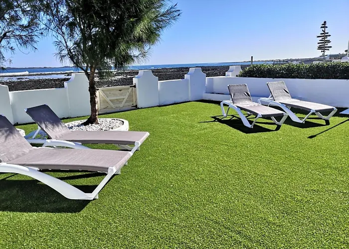 Dalia House, Frontbeach, Piscina, Semesterbostad *