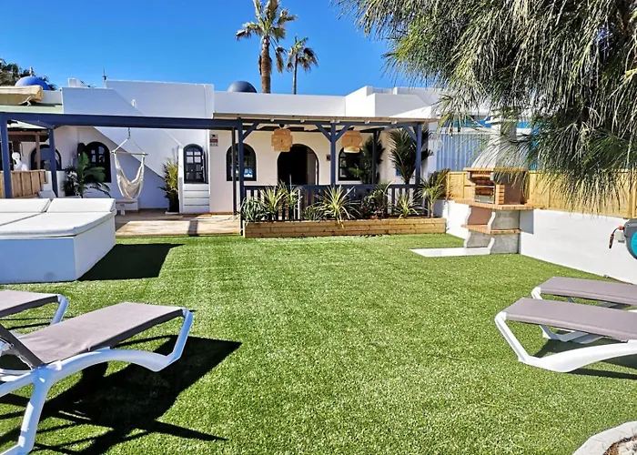 Dalia House, Frontbeach, Piscina, Semesterbostad *