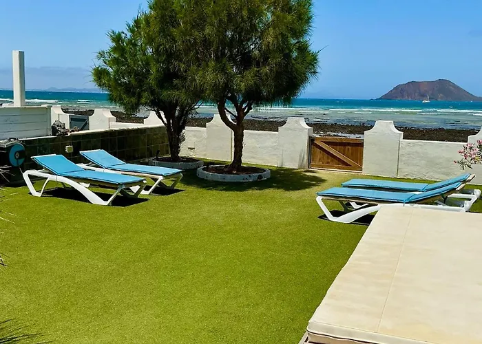 Dalia House, Frontbeach, Piscina, Semesterbostad *