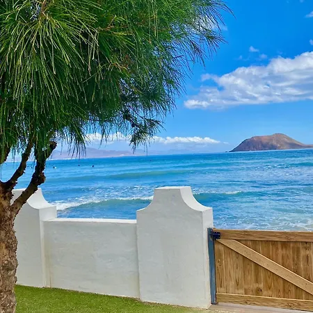 Dalia House, Frontbeach, Piscina,